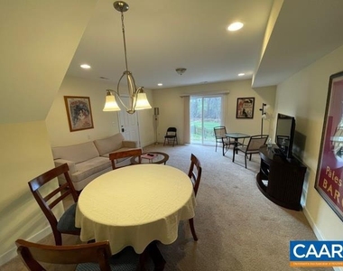 108 Blincoe Ln - Photo Thumbnail 2