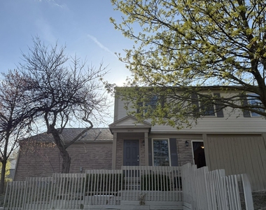 3025 Forest Creek Court - Photo Thumbnail 1