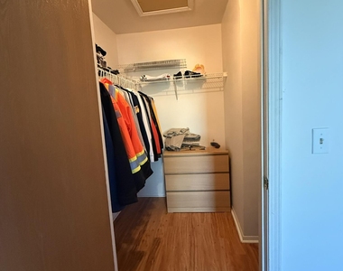 3025 Forest Creek Court - Photo Thumbnail 11