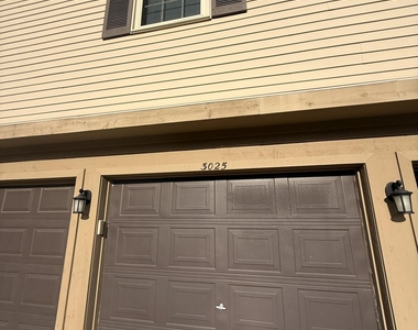 3025 Forest Creek Court - Photo Thumbnail 16