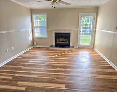 108 Laura Lane - Photo Thumbnail 4