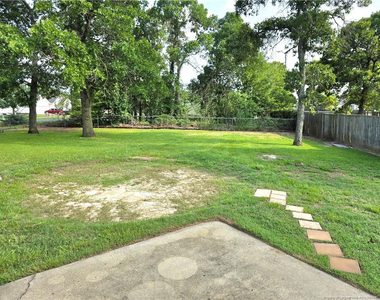 108 Laura Lane - Photo Thumbnail 19