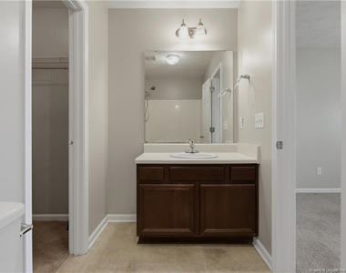 142 Collinwood Drive - Photo Thumbnail 23