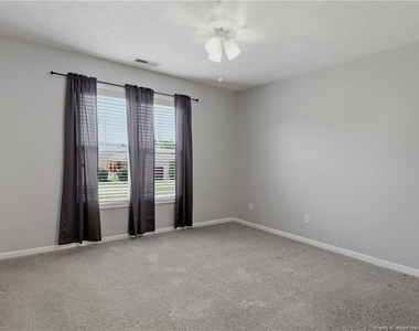 142 Collinwood Drive - Photo Thumbnail 20