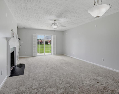 142 Collinwood Drive - Photo Thumbnail 5