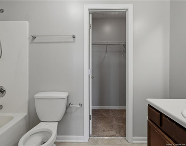 142 Collinwood Drive - Photo Thumbnail 22