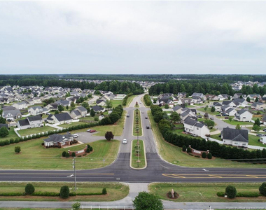 142 Collinwood Drive - Photo Thumbnail 29