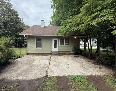 230 Grand Avenue - Photo Thumbnail 3