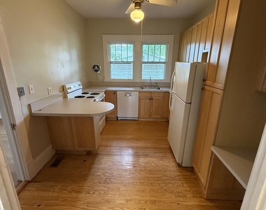 230 Grand Avenue - Photo Thumbnail 12