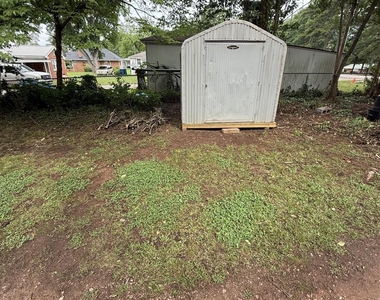 230 Grand Avenue - Photo Thumbnail 27