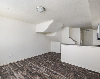 230 S Debus #101b Dr - Photo Thumbnail 3