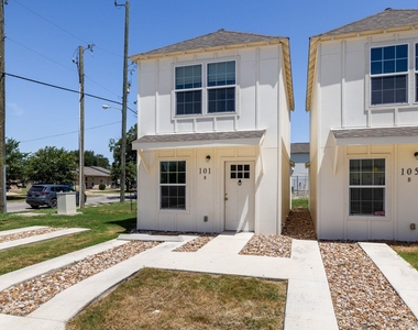 230 S Debus #101b Dr - Photo Thumbnail 1