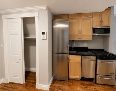E 13th St., Unit 2h - Photo Thumbnail 1