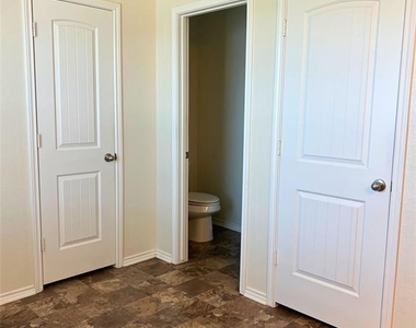 119 Everglades Ave - Photo Thumbnail 16