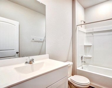 5905 Brocade Dr - Photo Thumbnail 20
