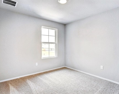 5905 Brocade Dr - Photo Thumbnail 17