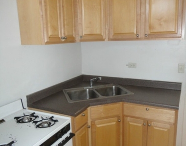 1916 W Winona - Photo Thumbnail 1