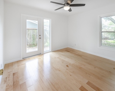 6202 Peggy St - Photo Thumbnail 6