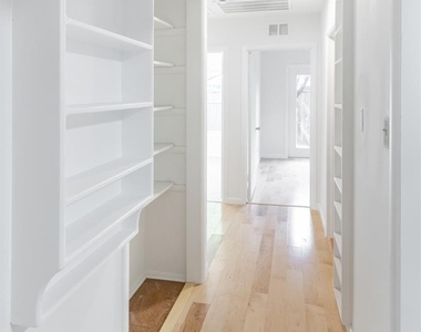 6202 Peggy St - Photo Thumbnail 5