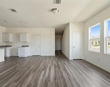 101 Aoudad Rd - Photo Thumbnail 13