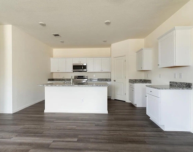 101 Aoudad Rd - Photo Thumbnail 3