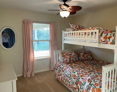 301 Hub Dr - Photo Thumbnail 25