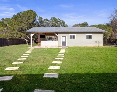 301 Hub Dr - Photo Thumbnail 29
