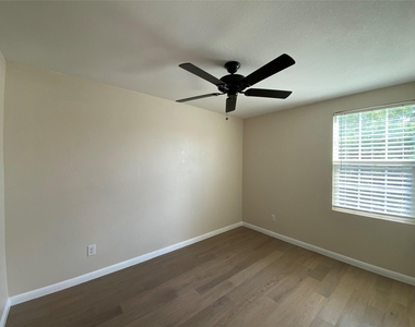 296 Ferrule Dr - Photo Thumbnail 5