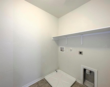 801 Estes Park - Photo Thumbnail 25