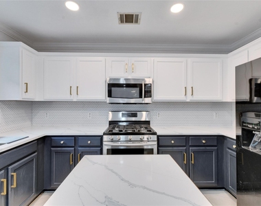 2607 Claudia Dr - Photo Thumbnail 7