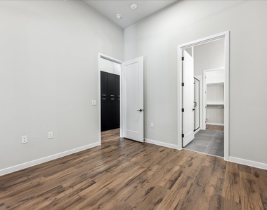 4510 Terry-o Ln - Photo Thumbnail 6