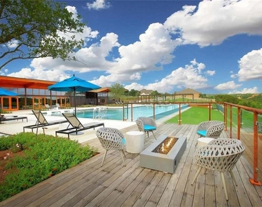 208 Wolf Springs Rd - Photo Thumbnail 28