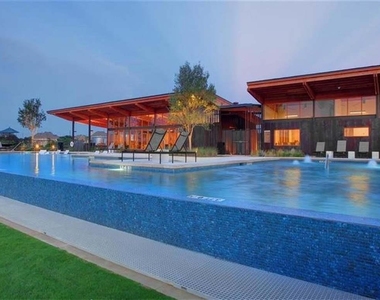 208 Wolf Springs Rd - Photo Thumbnail 29