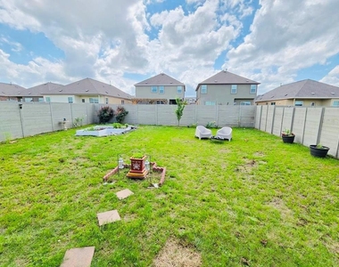 208 Wolf Springs Rd - Photo Thumbnail 25