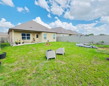 208 Wolf Springs Rd - Photo Thumbnail 26