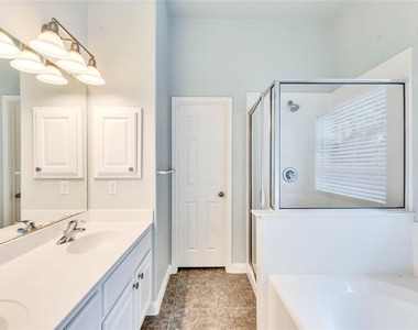 1019 Horne Dr - Photo Thumbnail 10