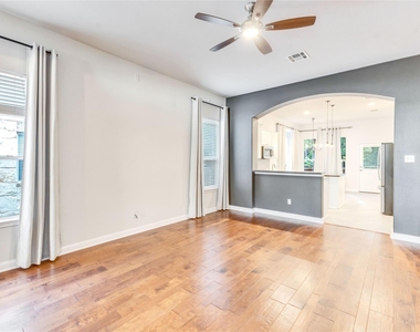 1019 Horne Dr - Photo Thumbnail 2