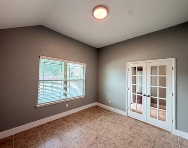 3328 Lauren Nicole Ln - Photo Thumbnail 3