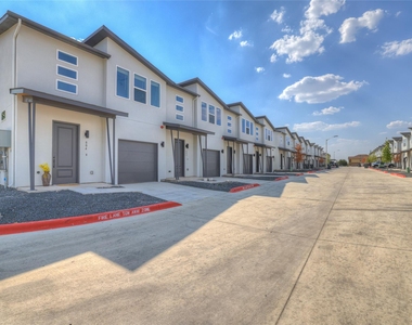 104 Creekside Trl - Photo Thumbnail 31