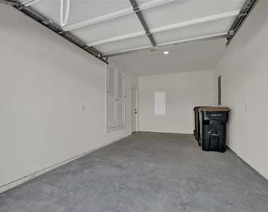 104 Creekside Trl - Photo Thumbnail 30