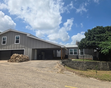 22101 Four Hundred Ave - Photo Thumbnail 22