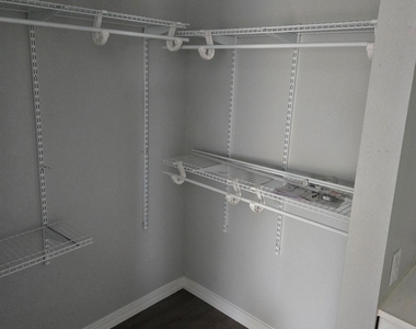 22101 Four Hundred Ave - Photo Thumbnail 16