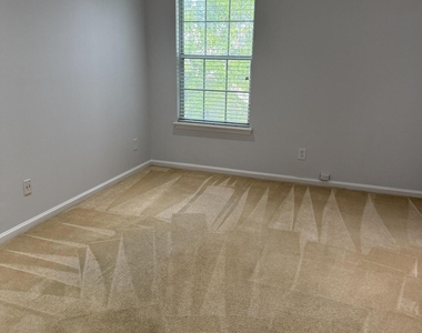 7584 Red Crane Lane - Photo Thumbnail 12