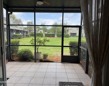 7584 Red Crane Lane - Photo Thumbnail 9