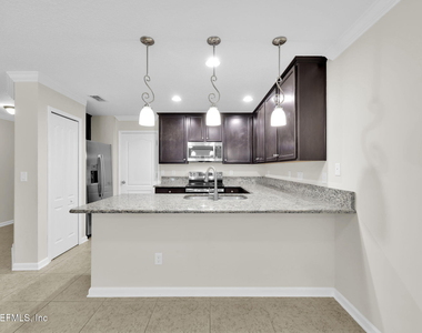 452 Walnut Drive - Photo Thumbnail 8