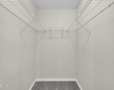 452 Walnut Drive - Photo Thumbnail 18