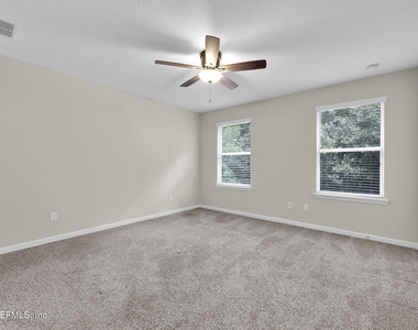 452 Walnut Drive - Photo Thumbnail 16