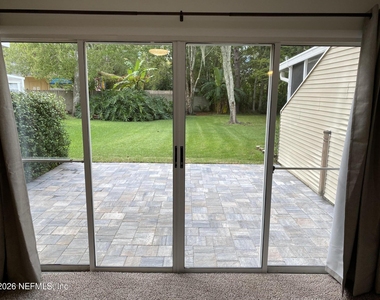 8562 Sturbridge Circle W - Photo Thumbnail 3