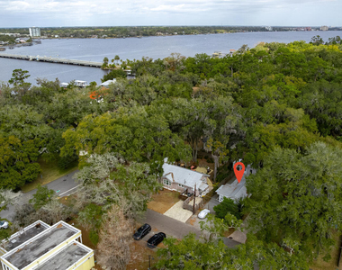 2813 Princeton Avenue - Photo Thumbnail 6