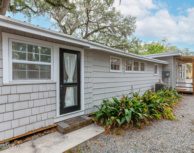 2813 Princeton Avenue - Photo Thumbnail 3